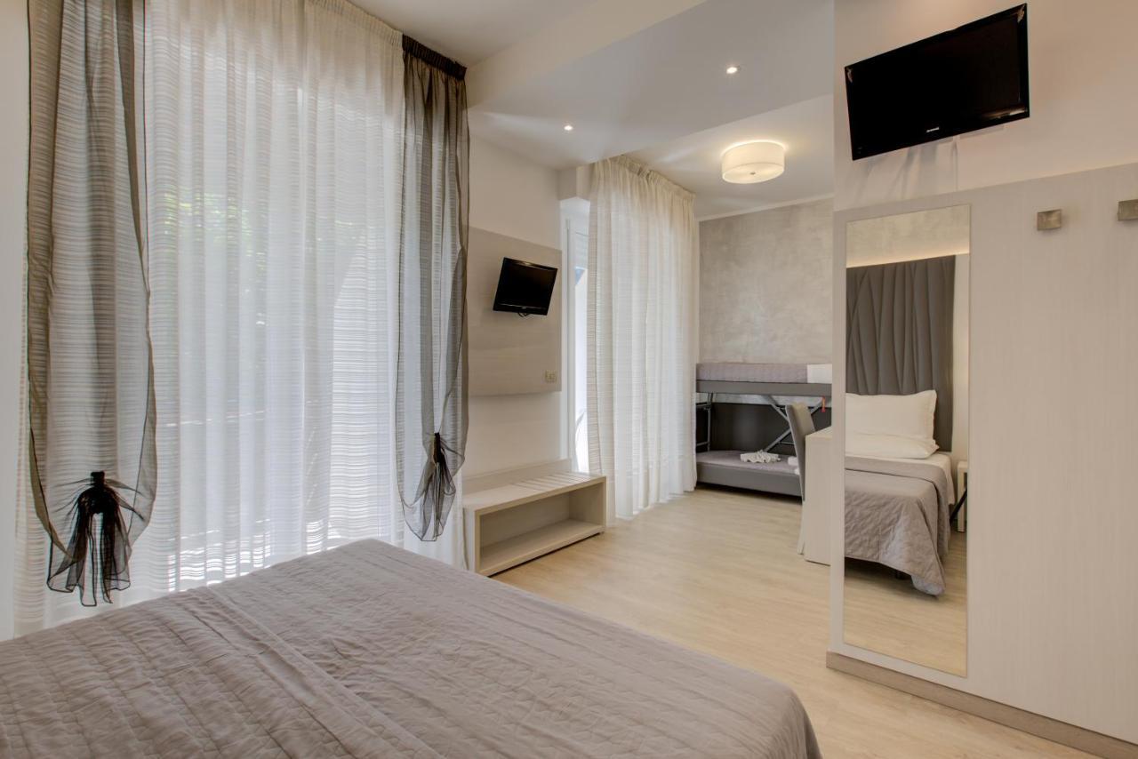 Hotel Bremen Римини Экстерьер фото
