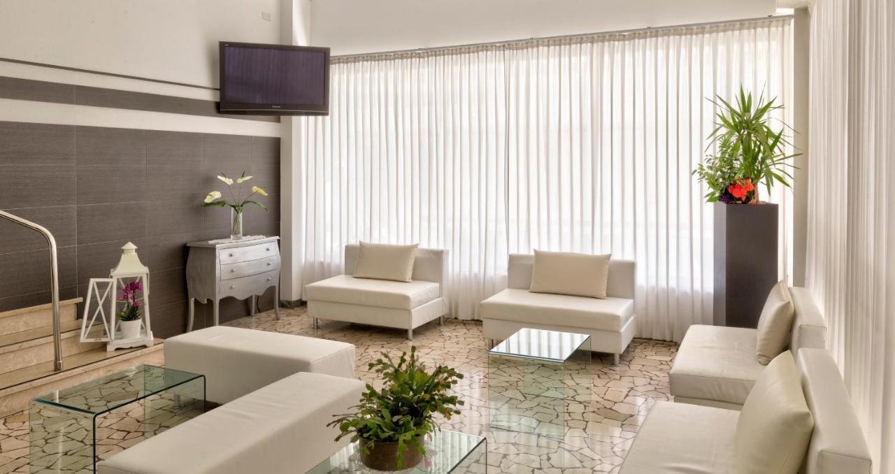 Hotel Bremen Римини Экстерьер фото