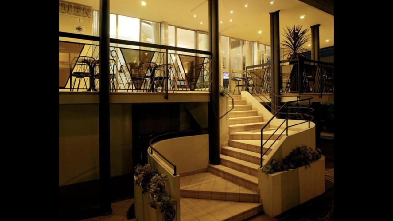 Hotel Bremen Римини Экстерьер фото